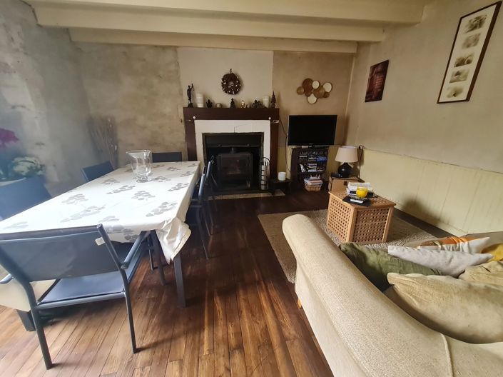 Image No.13-7 Bed House for sale