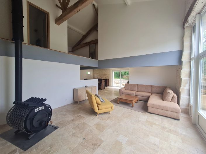 Image No.8-7 Bed House for sale