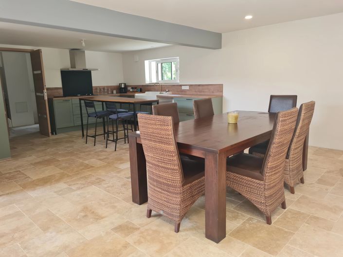 Image No.9-7 Bed House for sale