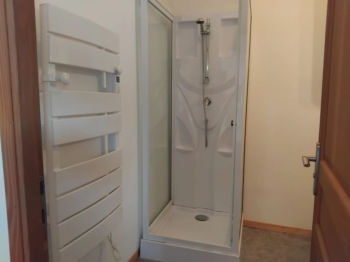 Image No.14-8 Bed House for sale