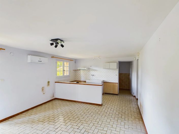 Image No.12-3 Bed House for sale