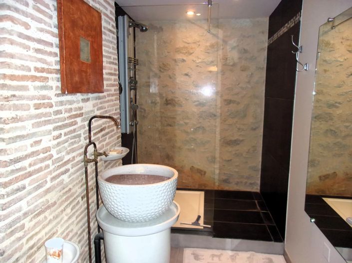 Image No.10-4 Bed House for sale