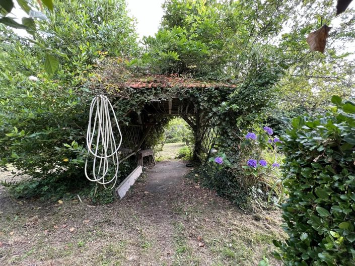 Image No.2-4 Bed House for sale