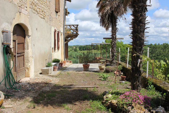 Image No.14-10 Bed House for sale