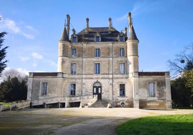 1 - Chantonnay, House