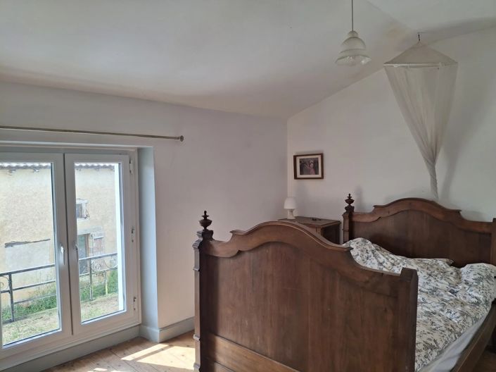 Image No.9-4 Bed House for sale