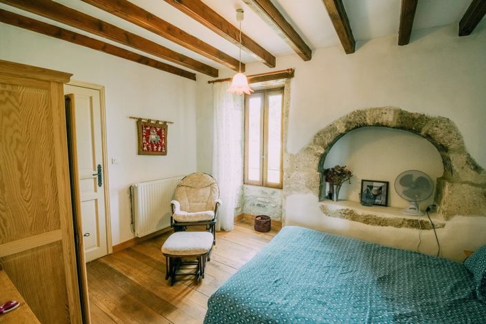 Image No.9-6 Bed House for sale