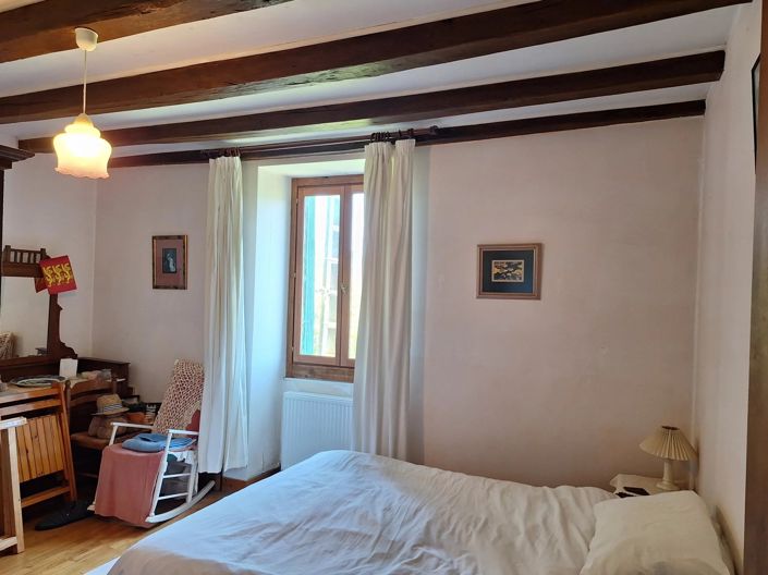 Image No.5-Maison de 5 chambres à vendre à Manot