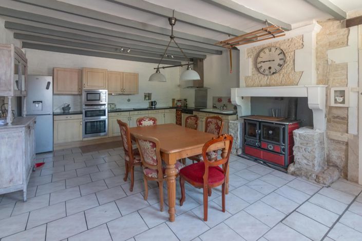 Image No.4-Maison de 4 chambres à vendre à Aigre