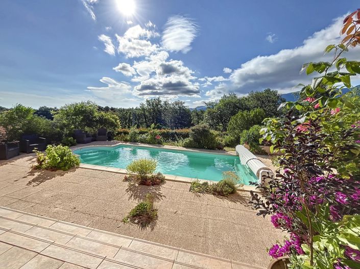 Image No.2-4 Bed House for sale