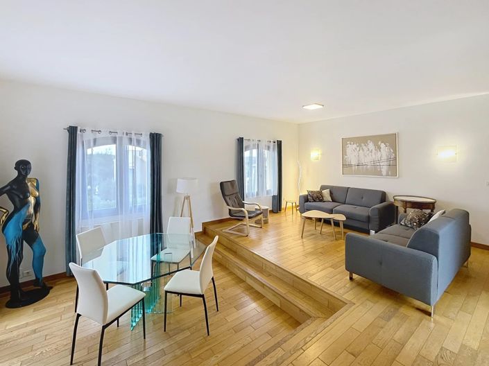 Image No.4-4 Bed House for sale