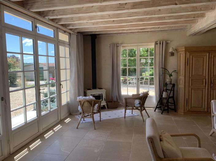 Image No.2-4 Bed House for sale