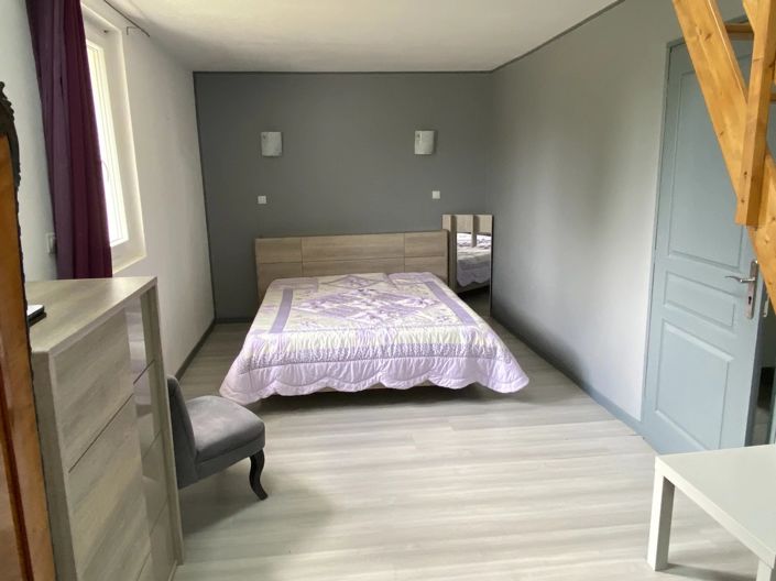 Image No.9-7 Bed House for sale