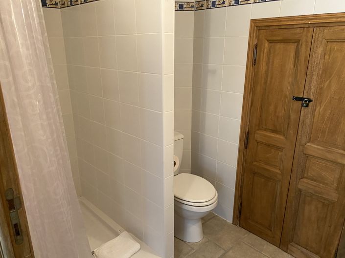 Image No.12-2 Bed House for sale