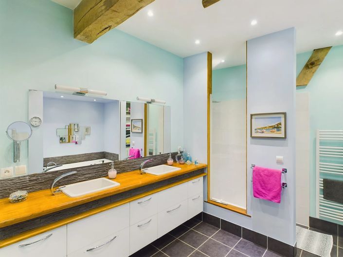 Image No.12-4 Bed House for sale