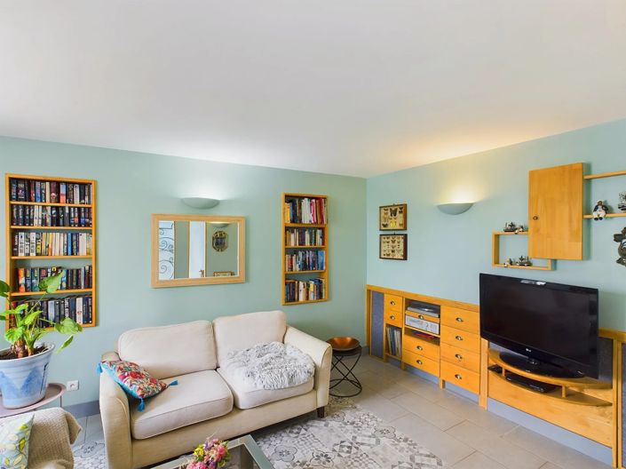 Image No.7-4 Bed House for sale