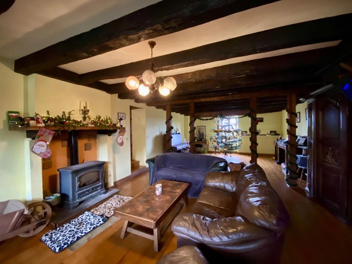 Image No.3-4 Bed House for sale