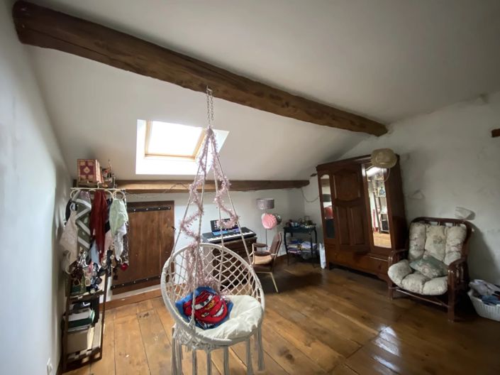 Image No.8-4 Bed House for sale