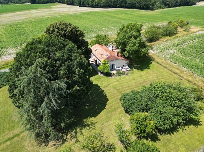Image No.1-Ferme de 4 chambres à vendre à Aubeterre-sur-Dronne