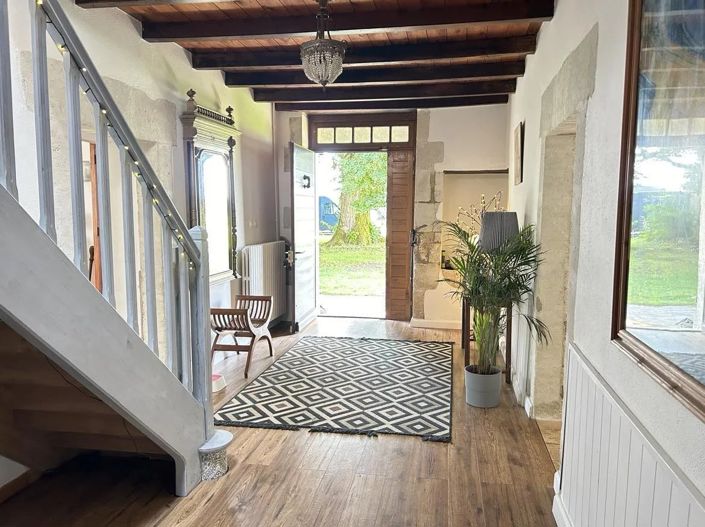 Image No.9-4 Bed Farmhouse for sale