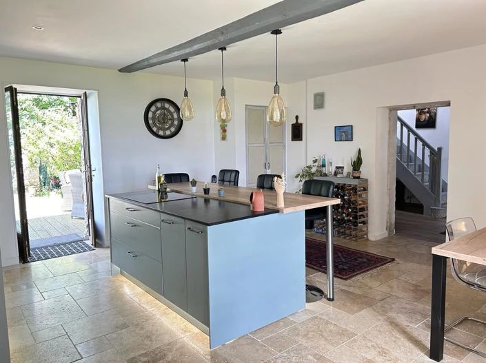 Image No.7-4 Bed Farmhouse for sale