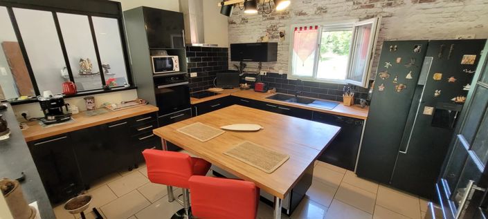 Image No.4-4 Bed House for sale