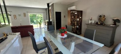 e5d352c68f2897822d9870bdf80a5f382290a1240a192