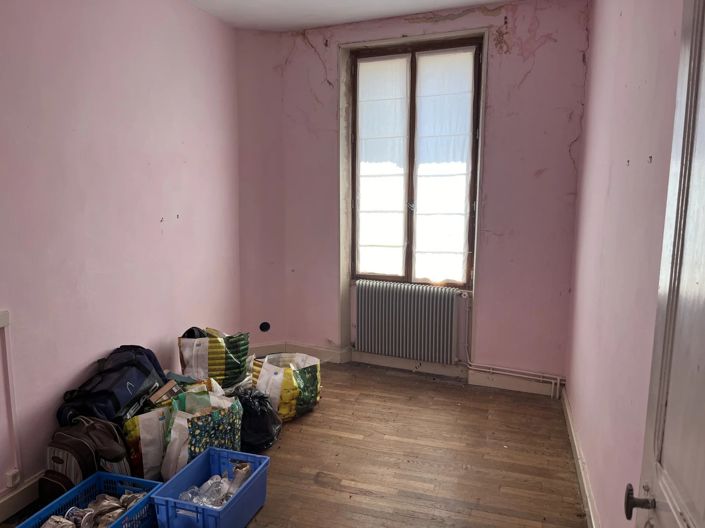 Image No.9-4 Bed House for sale