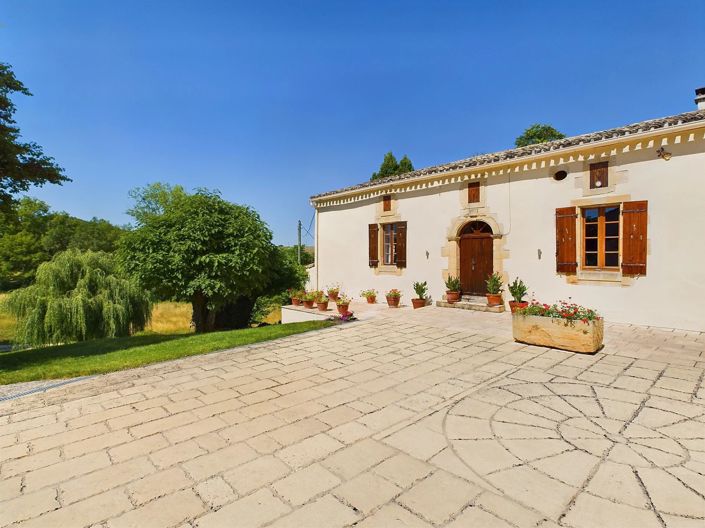 Image No.14-4 Bed House for sale