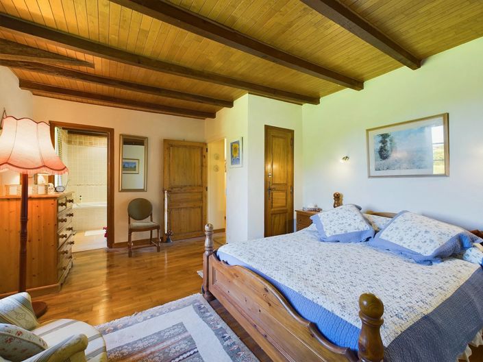 Image No.5-4 Bed House for sale