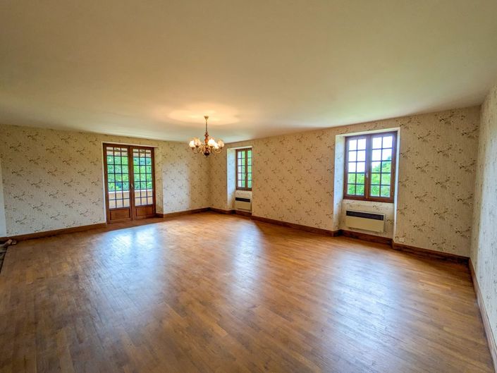 Image No.4-6 Bed House for sale