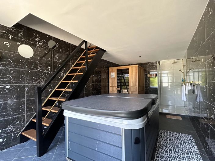 Image No.5-Maison de village de 4 chambres à vendre à Messé