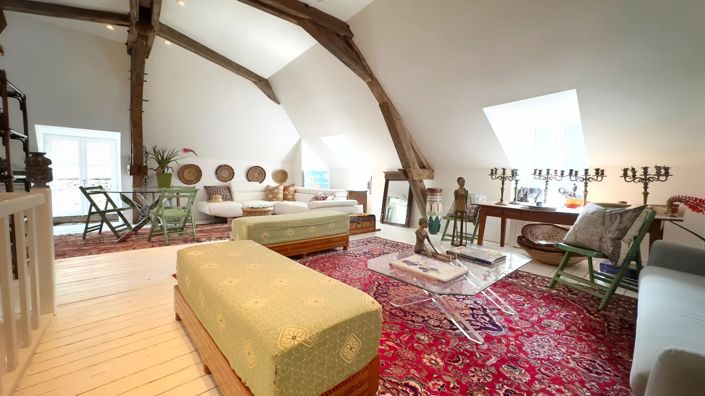 Image No.1-3 Bed Commercial for sale