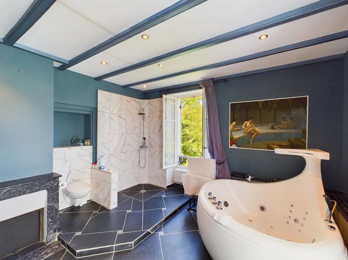 Image No.14-7 Bed House for sale