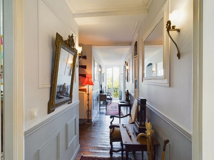 Image No.9-7 Bed House for sale