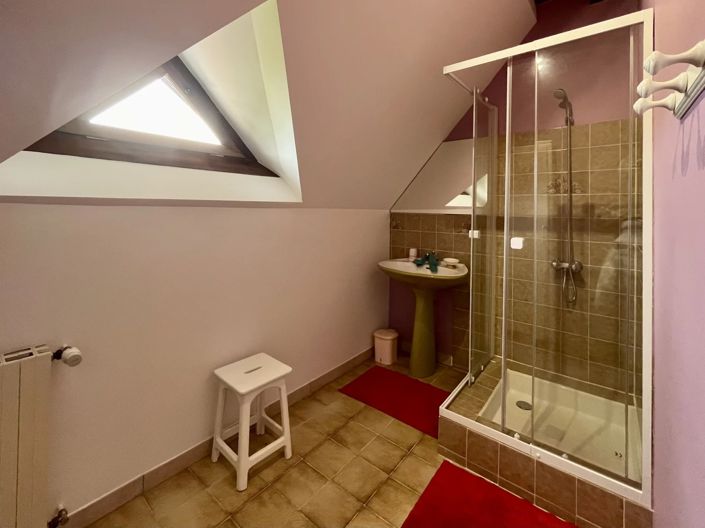 Image No.11-3 Bed House for sale