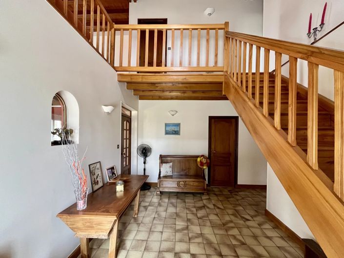 Image No.6-3 Bed House for sale