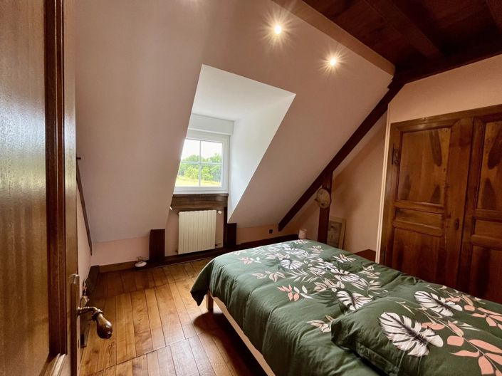 Image No.9-3 Bed House for sale