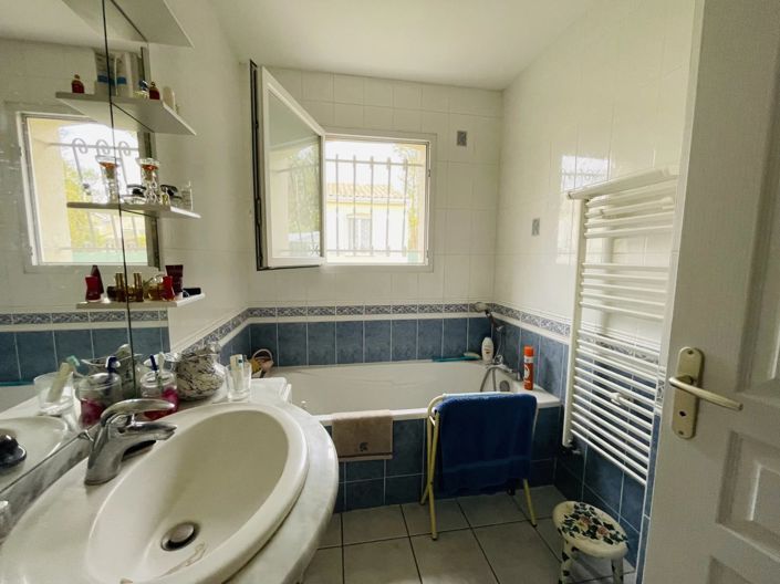 Image No.7-3 Bed House for sale