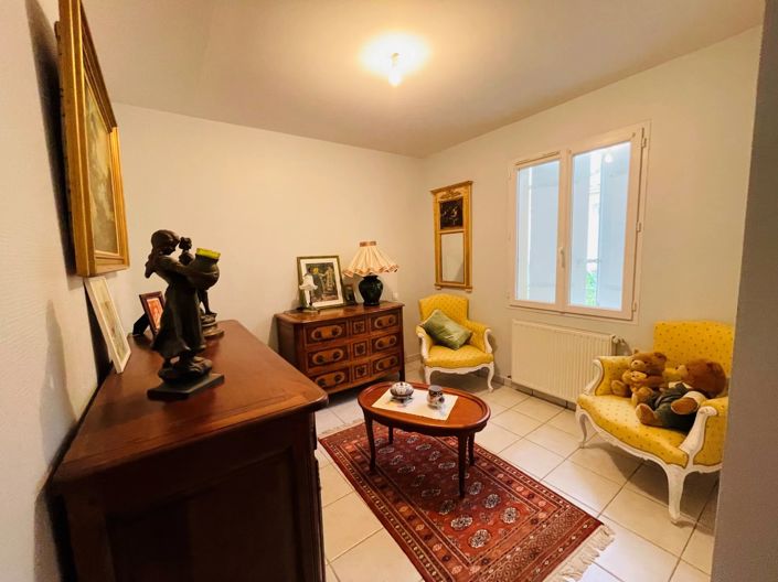 Image No.9-3 Bed House for sale