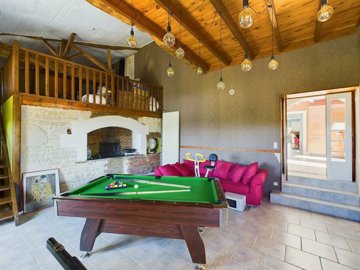 1ef3dbf2fb189ff9201e09d895042c19958d5424bd192