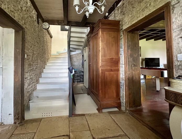 Image No.6-3 Bed Village House for sale