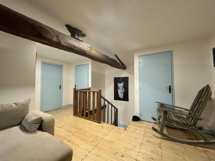 Image No.9-3 Bed Village House for sale