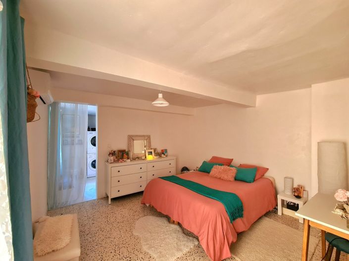 Image No.15-3 Bed House for sale