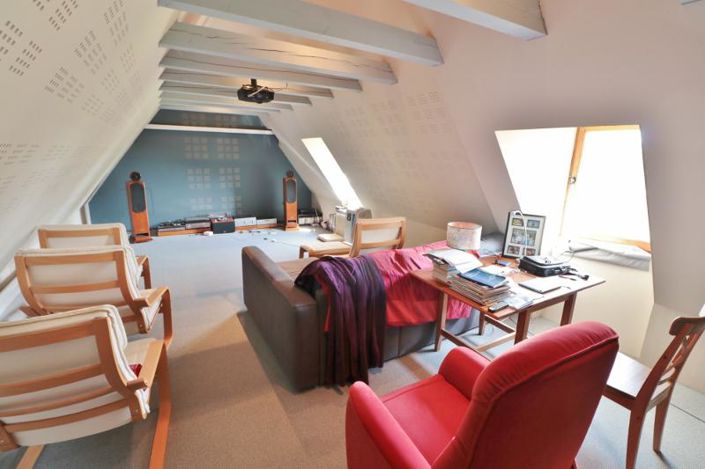 Image No.11-3 Bed House for sale