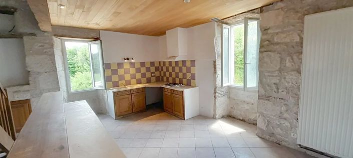 Image No.8-3 Bed House for sale