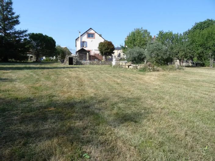 Image No.15-4 Bed House for sale