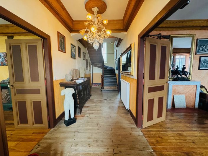 Image No.9-4 Bed House for sale