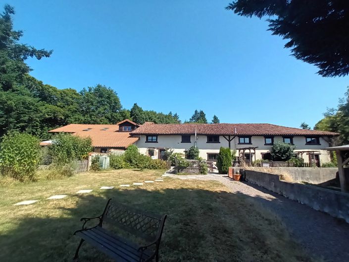 Image No.1-15 Bed House for sale