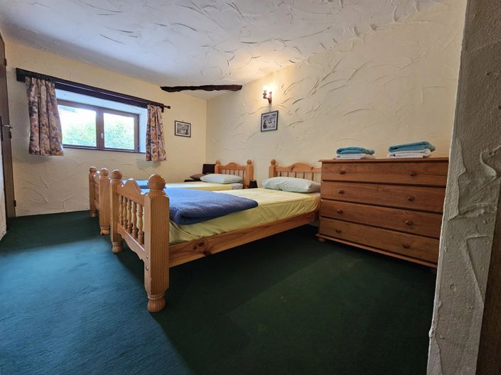 Image No.15-15 Bed House for sale